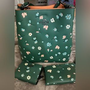 Coach MollieWith Mystical Floral Print bag with matching wallet and wristlet